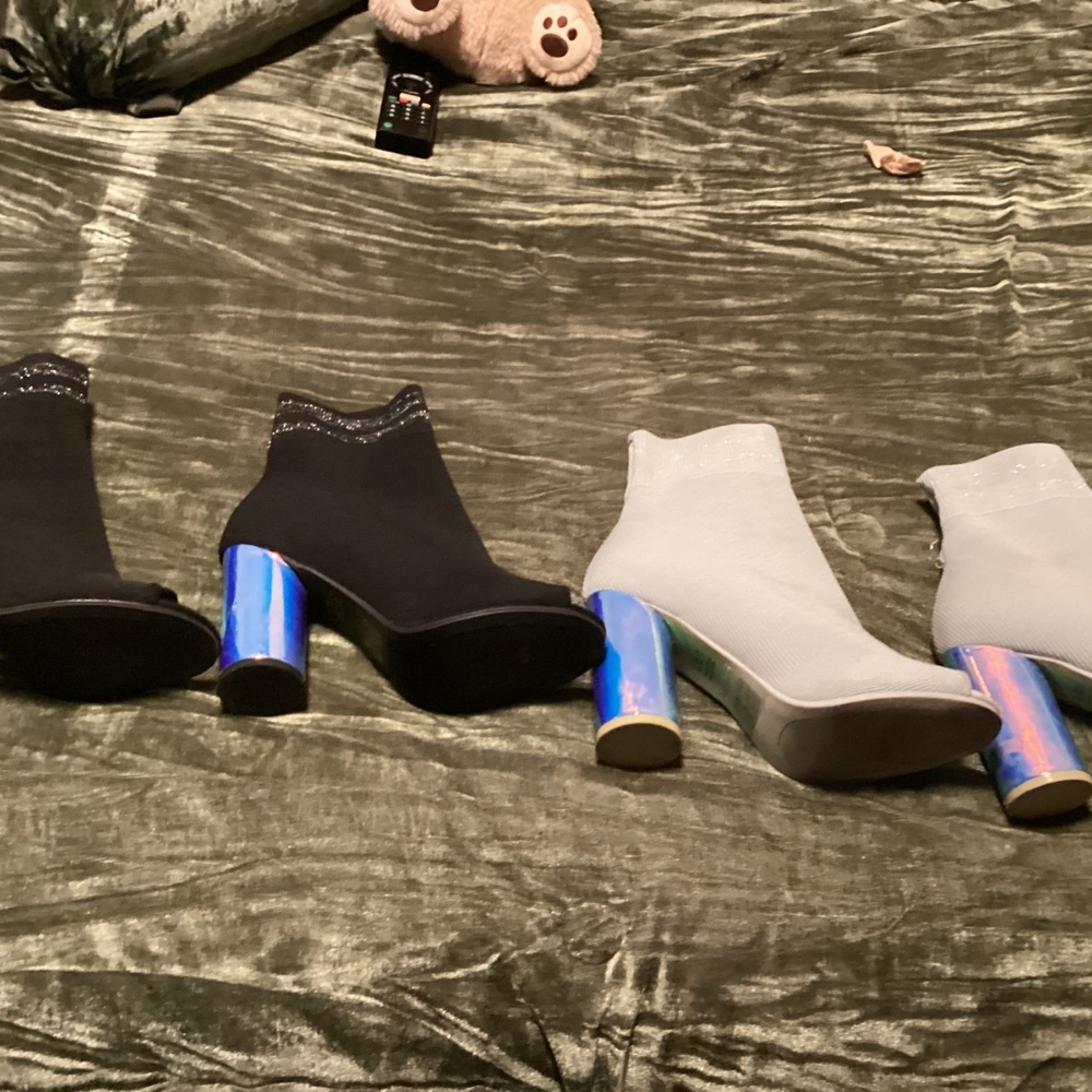 Shoes - Picture 7 of 7